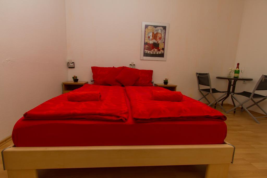 Guesthouse Oaza Emi Добра Вода Екстер'єр фото