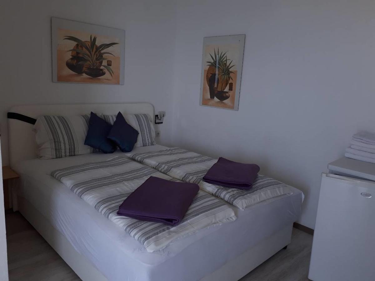 Guesthouse Oaza Emi Добра Вода Екстер'єр фото
